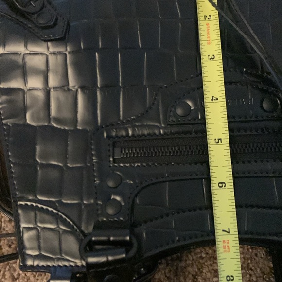 Balenciaga Neo city croc embossed - Picture 13 of 17